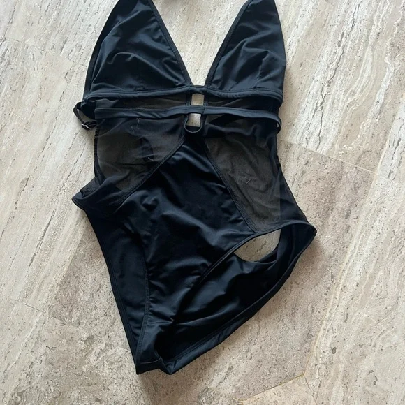 Elegant Black Mesh Swimsuit - Picture 3 of 3